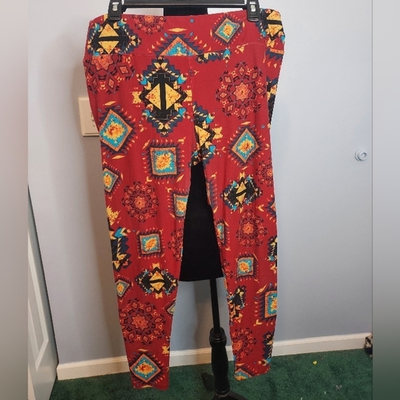 LuLaRoe Aztec Leggings One Size Tall And Curvy - Picture 2 of 7